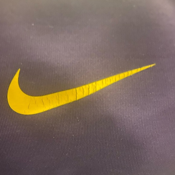 Nike Fit Sports Bra Lakers Eggplant and Gold xs - Picture 6 of 7